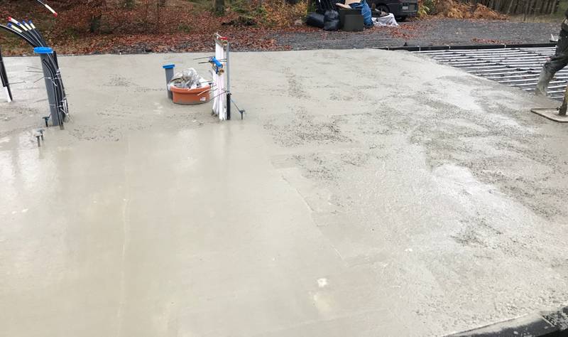 Poured concrete with one half smooth and the other rough